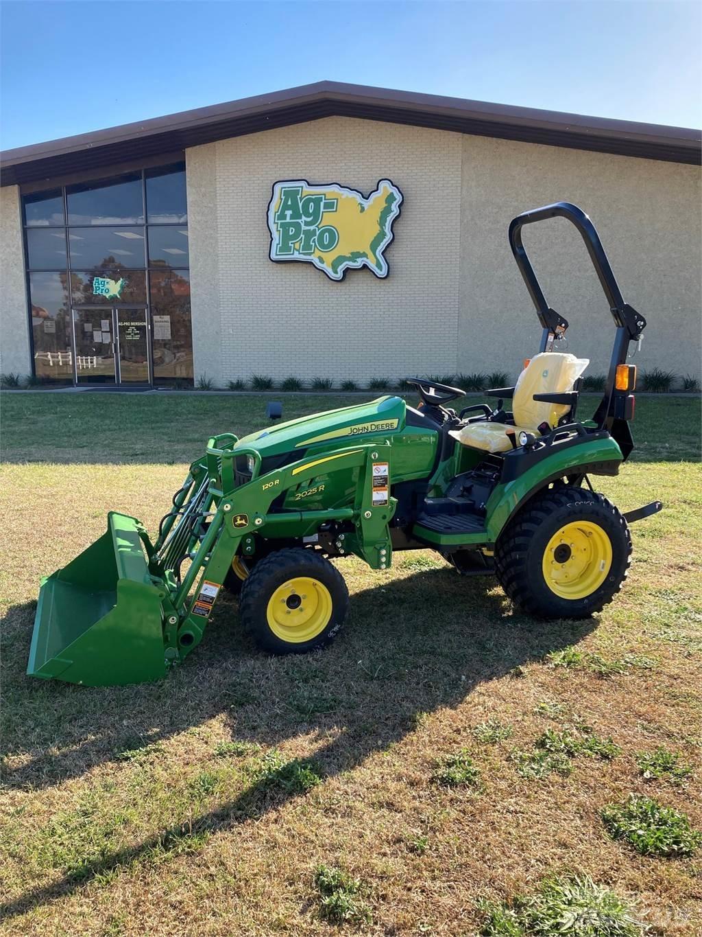 John Deere 2025R Manjši traktorji