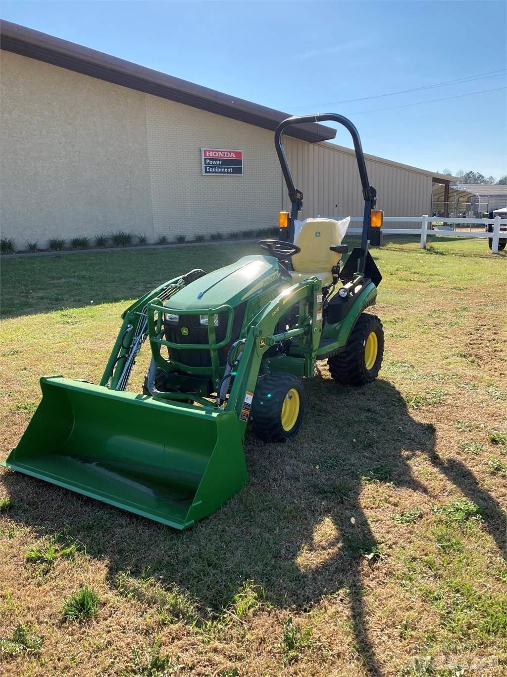 John Deere 2025R Manjši traktorji