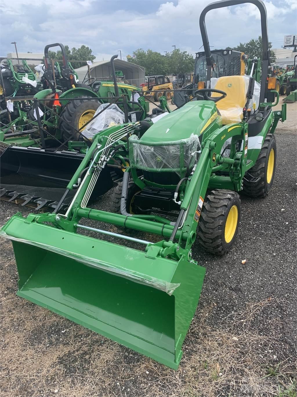 John Deere 2025R Manjši traktorji