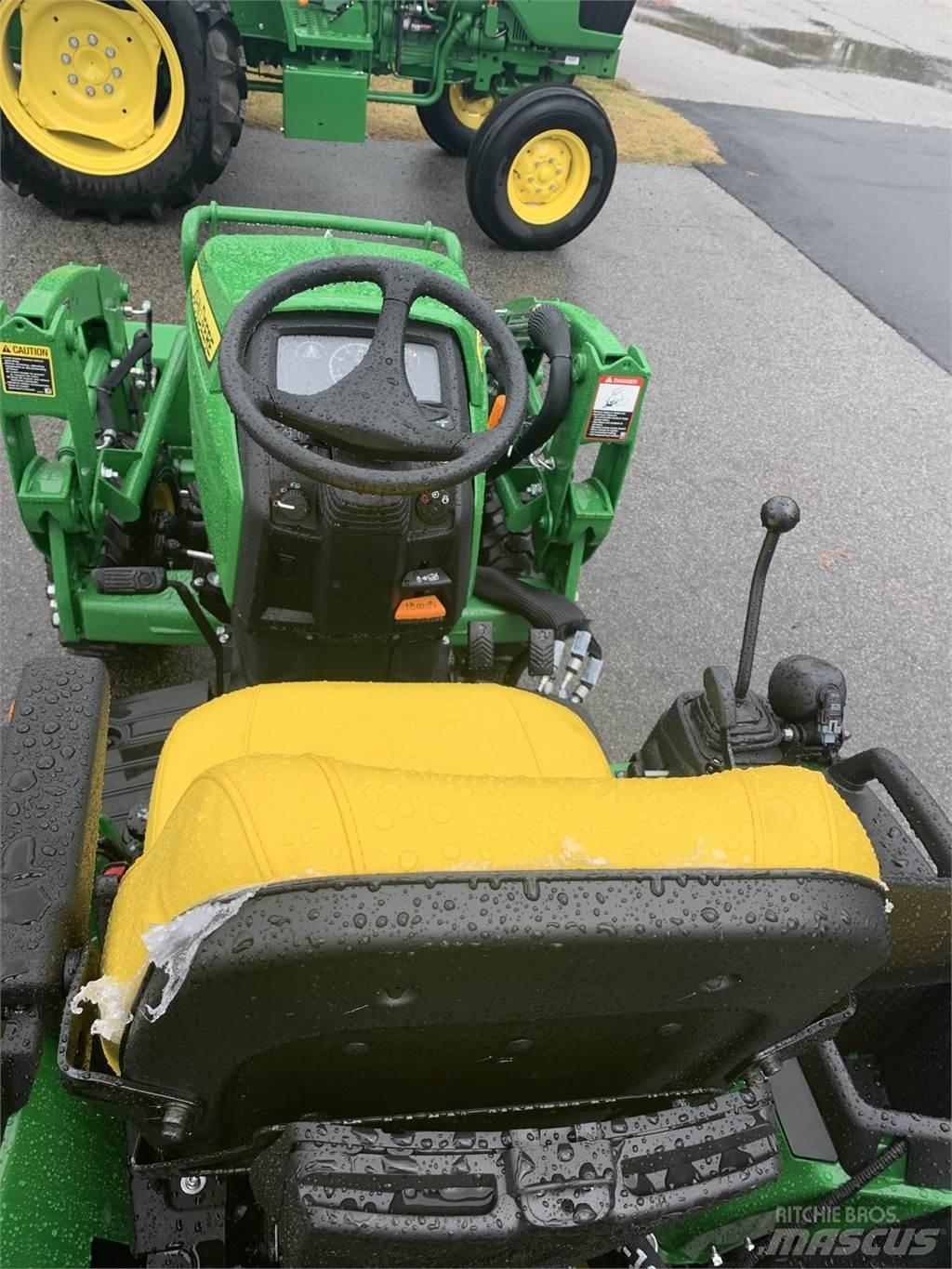 John Deere 2025R Manjši traktorji