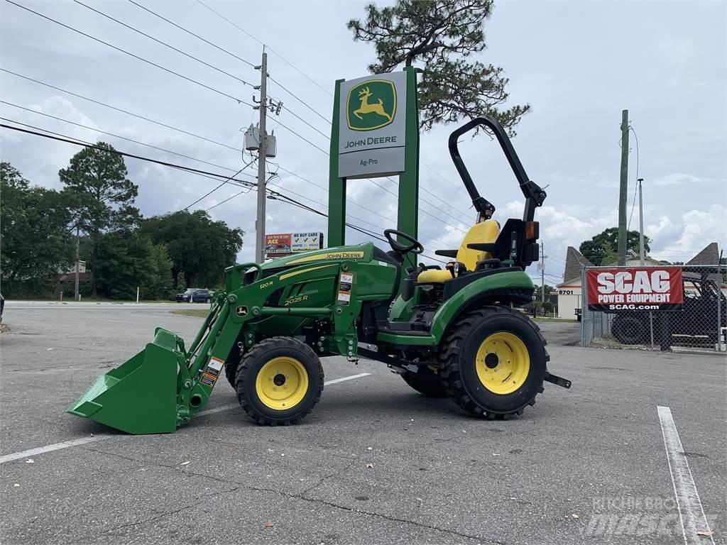 John Deere 2025R Manjši traktorji