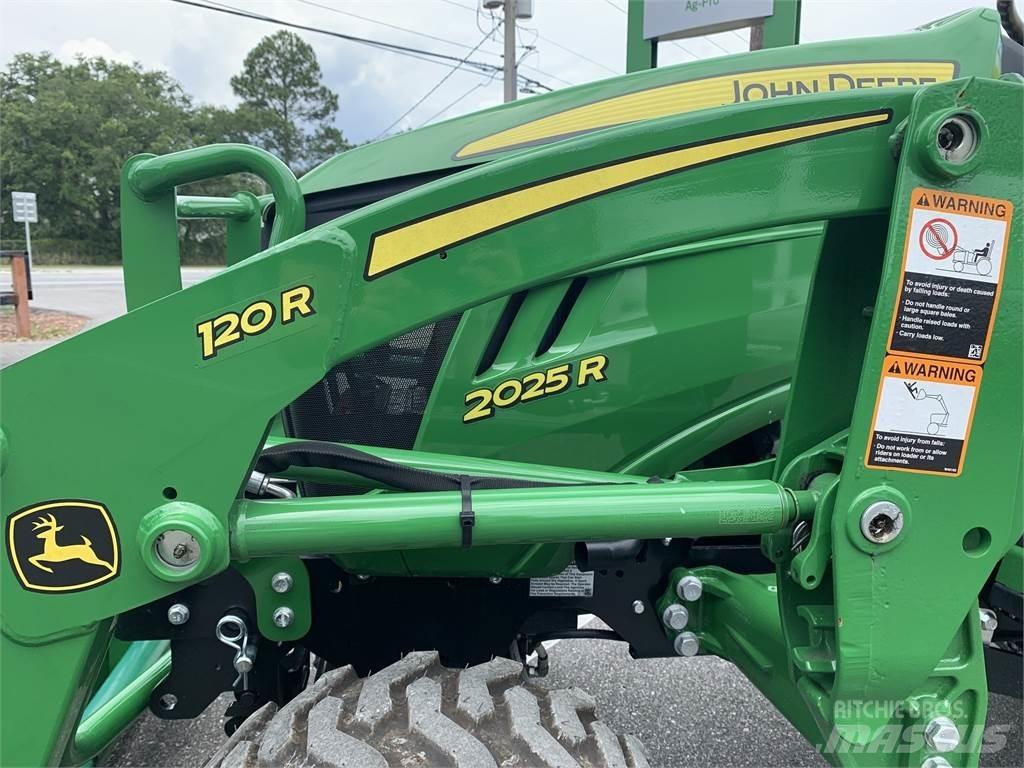 John Deere 2025R Manjši traktorji