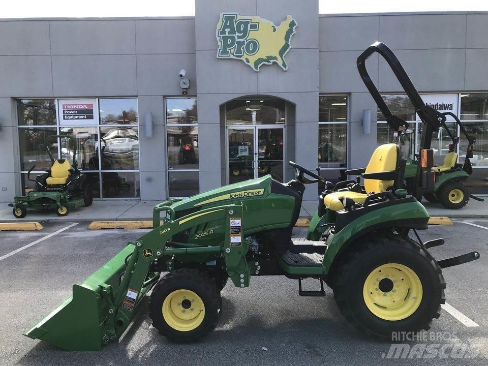 John Deere 2025R Manjši traktorji