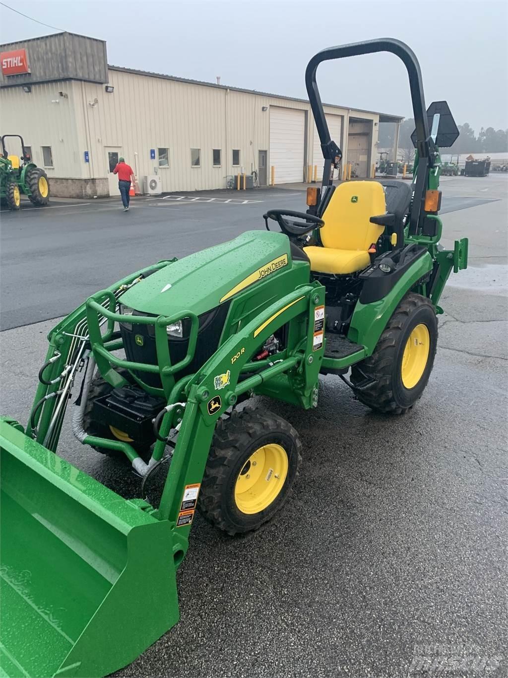 John Deere 2025R Manjši traktorji