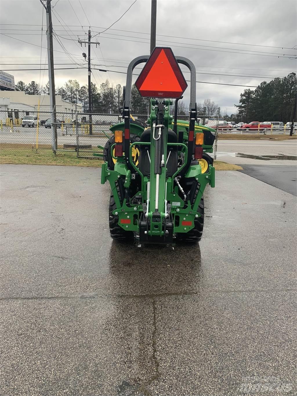 John Deere 2025R Manjši traktorji