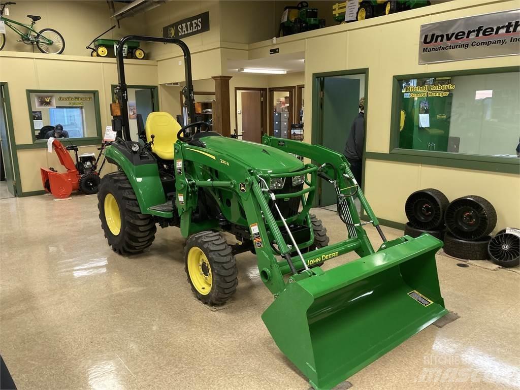 John Deere 2032R Manjši traktorji