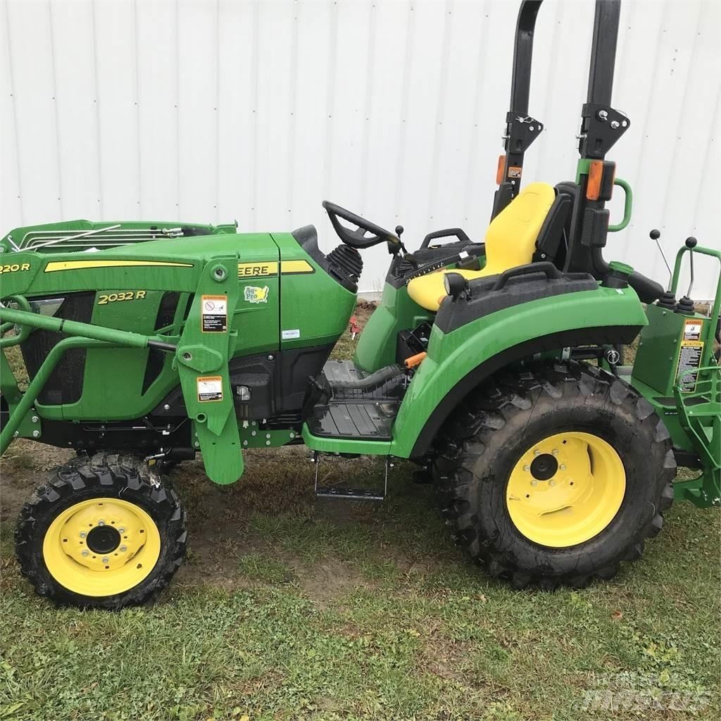 John Deere 2032R Manjši traktorji