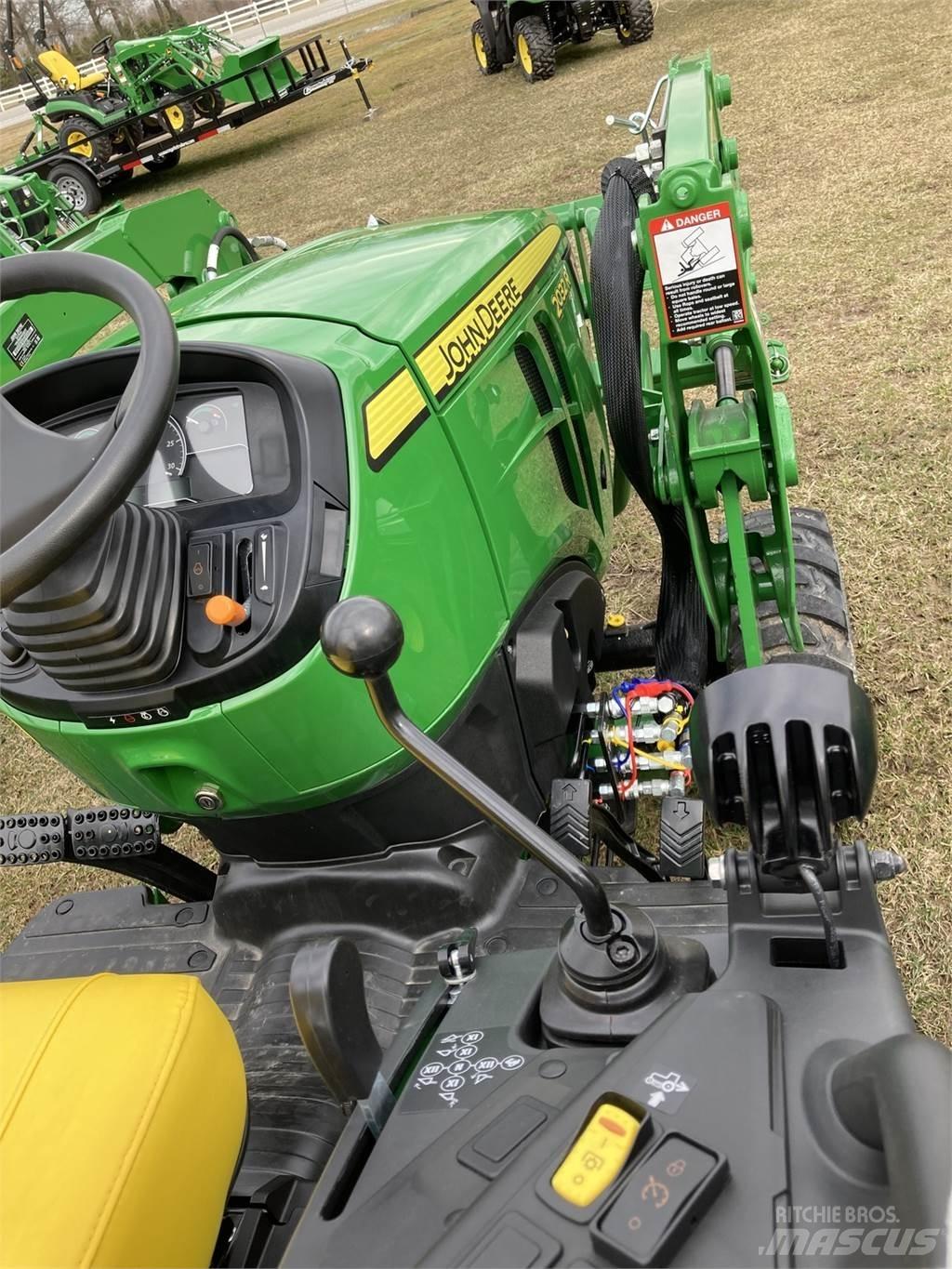 John Deere 2032R Manjši traktorji