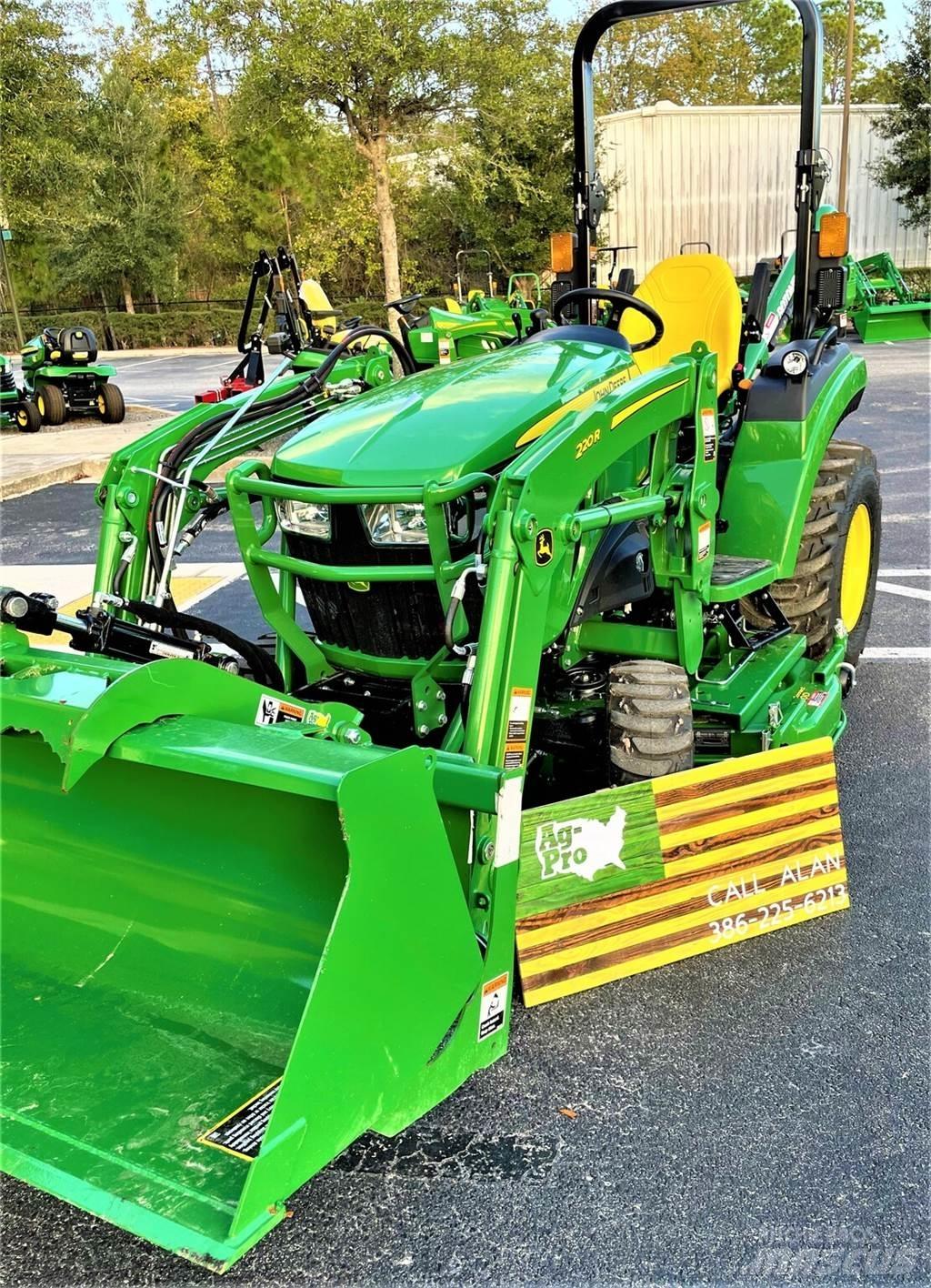 John Deere 2032R Manjši traktorji