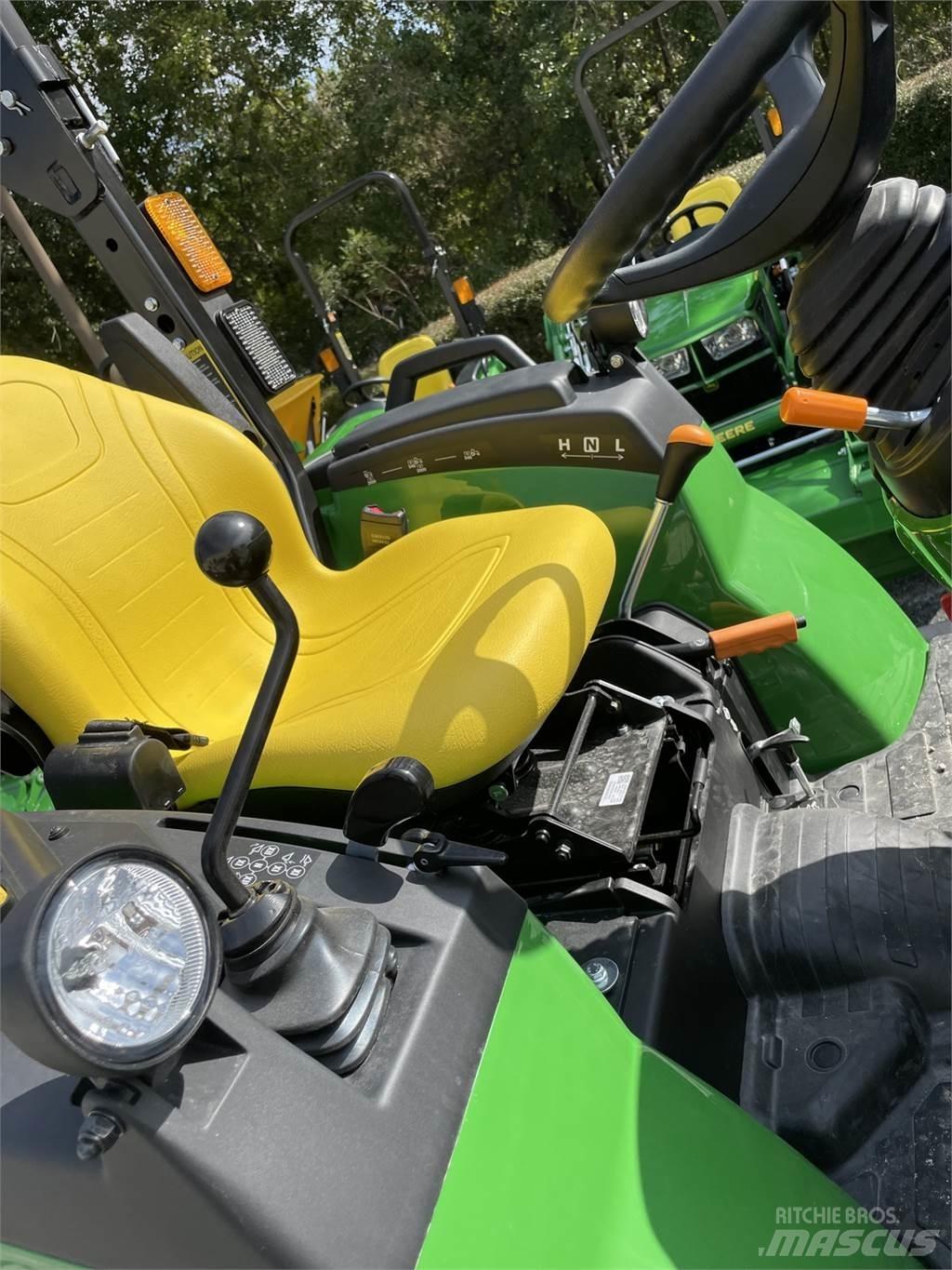 John Deere 2038R Manjši traktorji