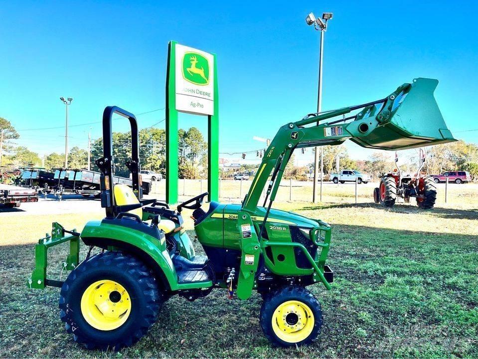John Deere 2038R Manjši traktorji