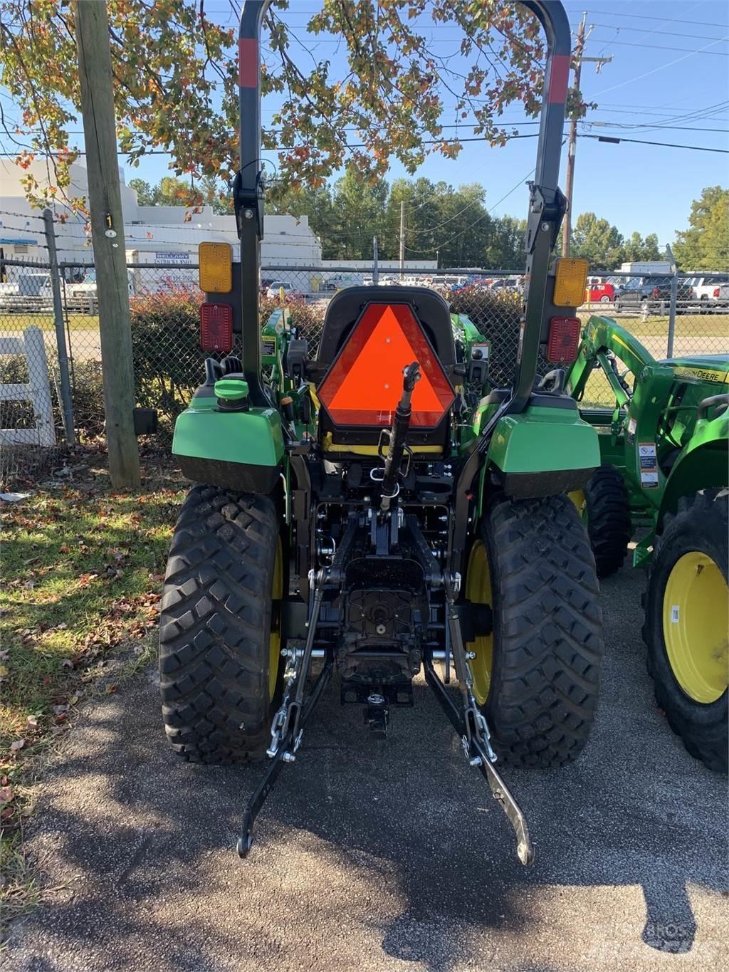 John Deere 2038R Manjši traktorji