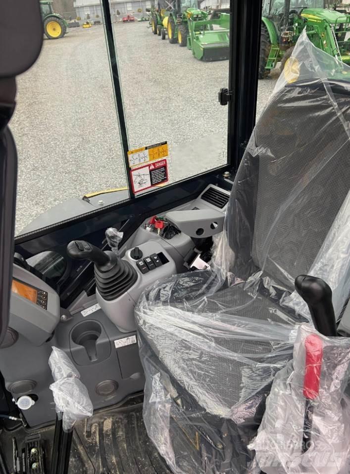 John Deere 30 P Mini bagri <7t
