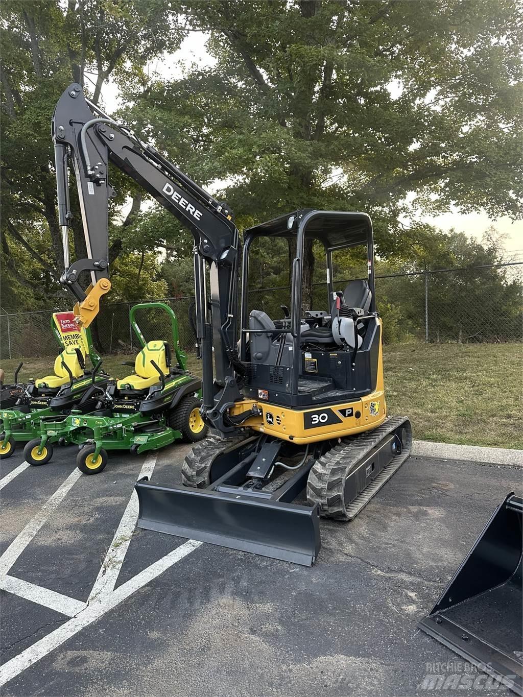 John Deere 30 P Mini bagri <7t