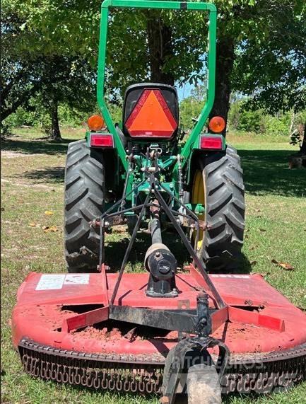 John Deere 3005 Manjši traktorji