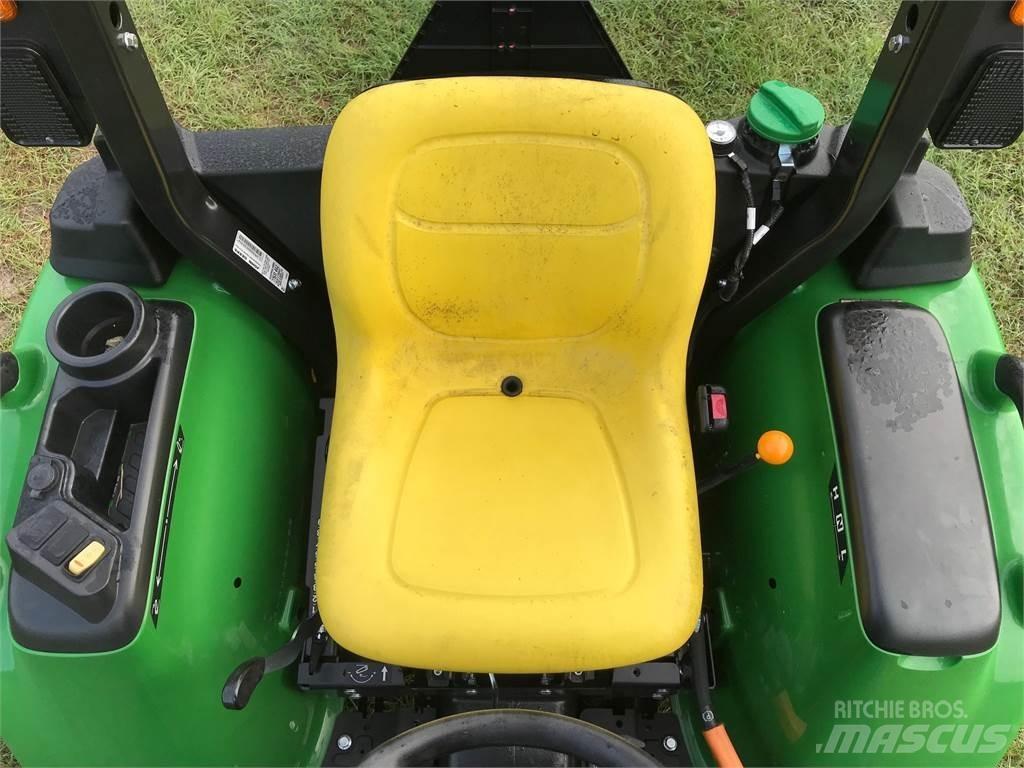 John Deere 3025E Manjši traktorji