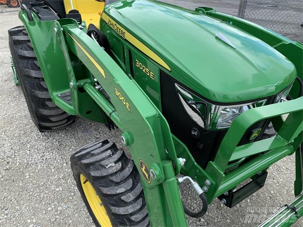 John Deere 3025E Manjši traktorji