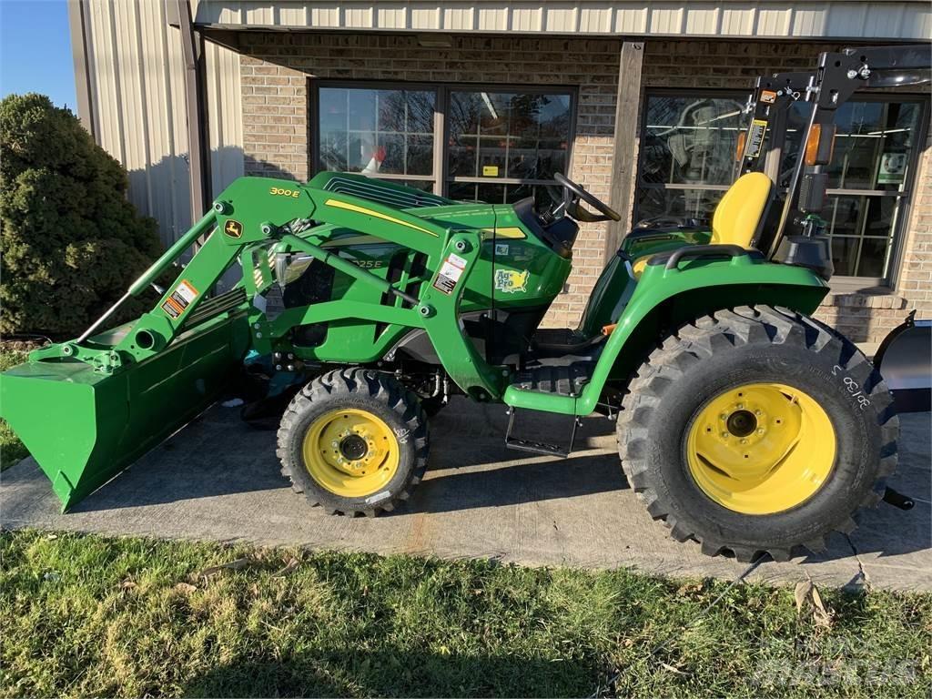 John Deere 3025E Manjši traktorji