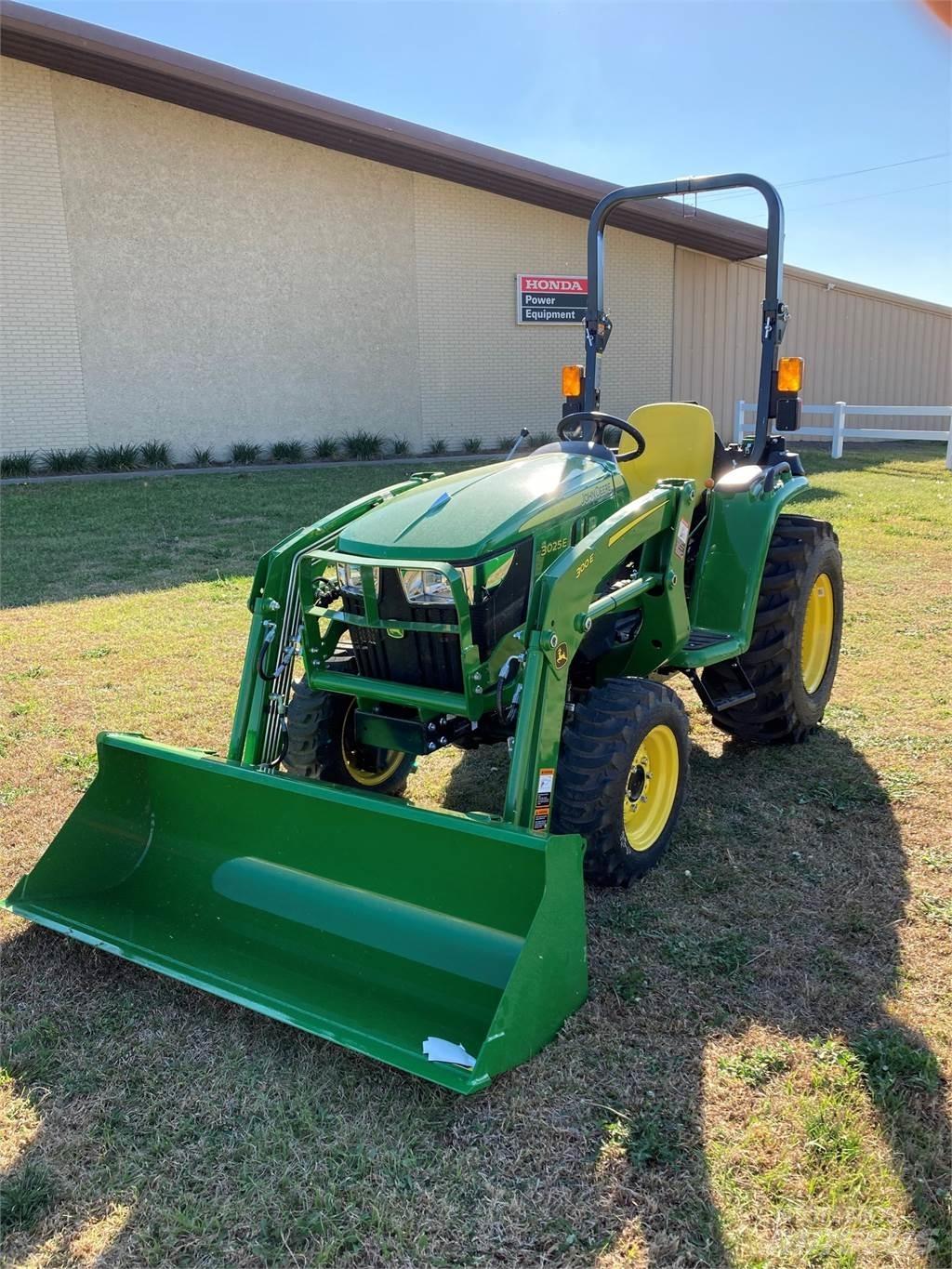 John Deere 3025E Manjši traktorji