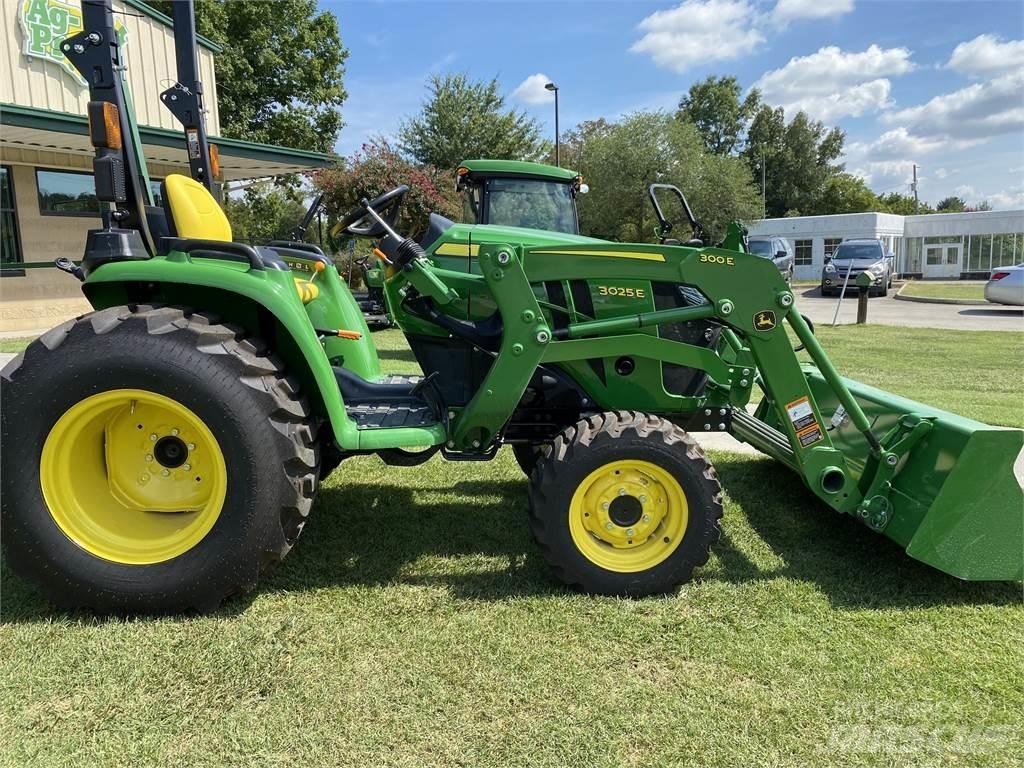 John Deere 3025E Manjši traktorji