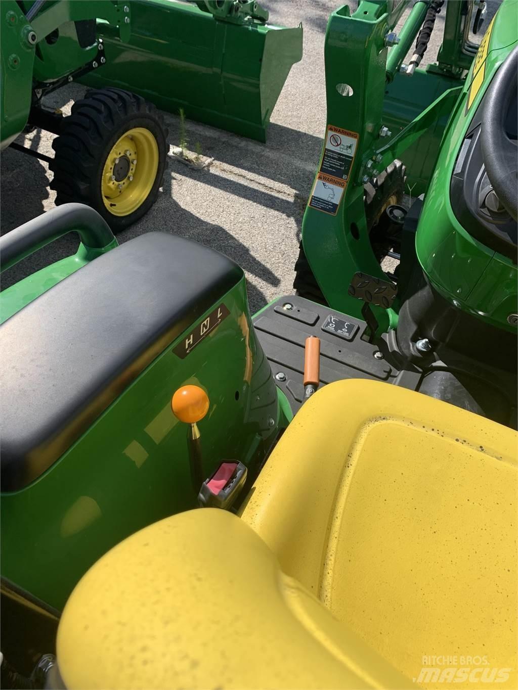 John Deere 3025E Manjši traktorji