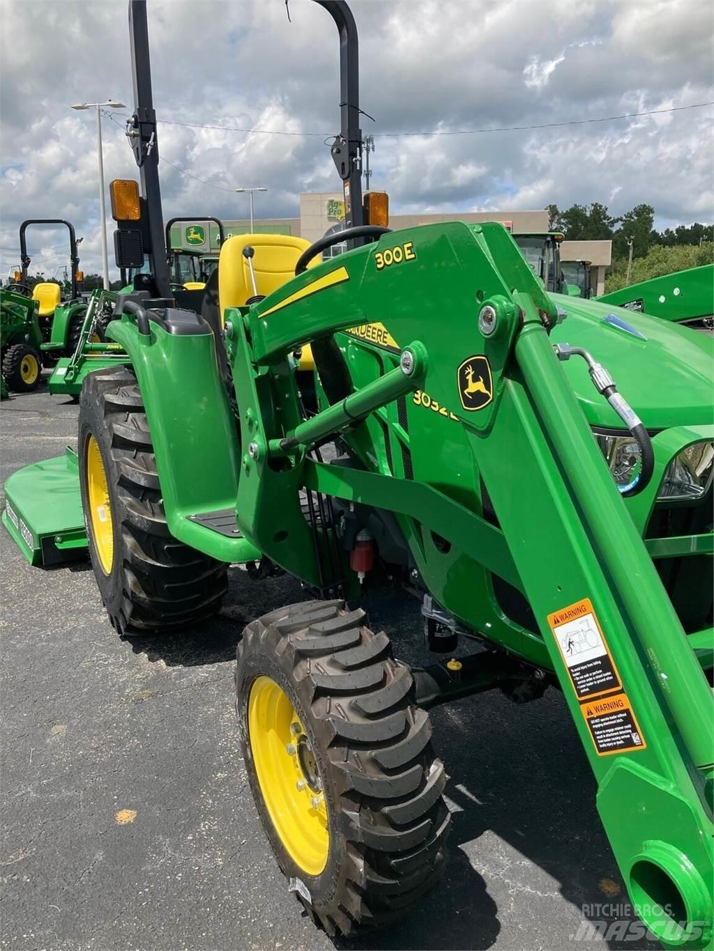 John Deere 3032E Manjši traktorji