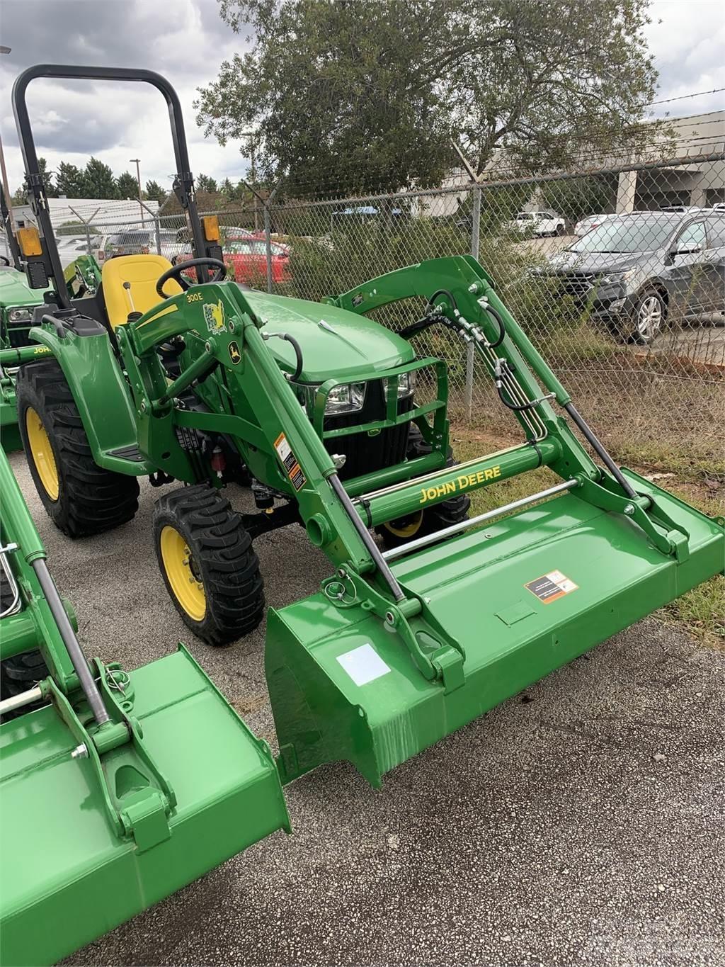 John Deere 3032E Manjši traktorji