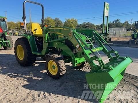 John Deere 3033R Manjši traktorji