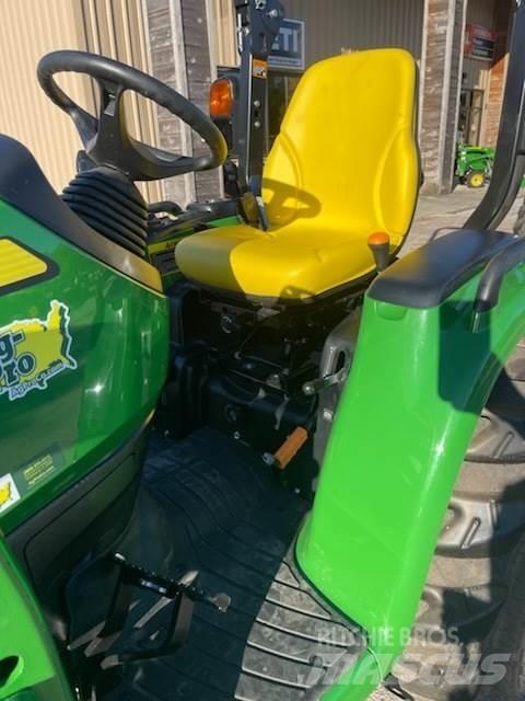 John Deere 3033R Manjši traktorji