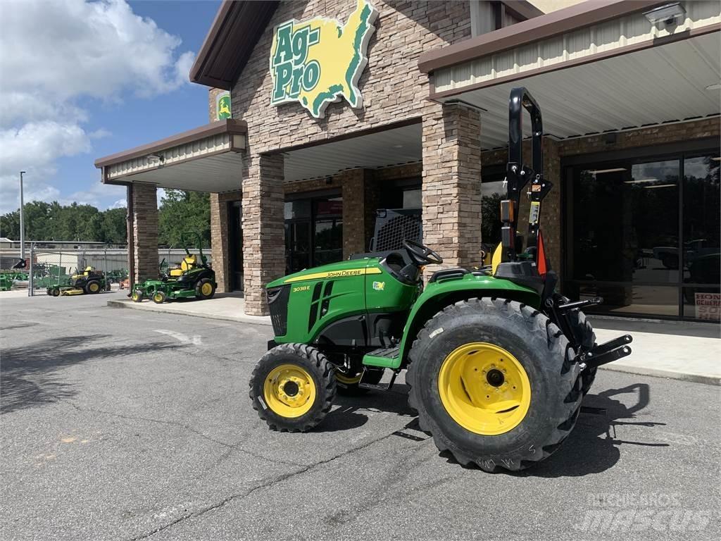 John Deere 3038E Manjši traktorji