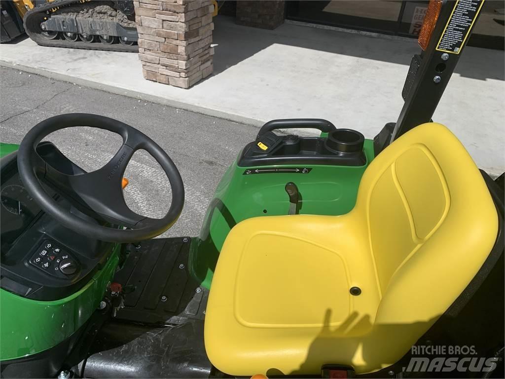 John Deere 3038E Manjši traktorji