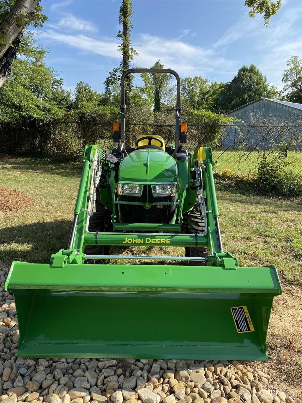 John Deere 3038E Manjši traktorji