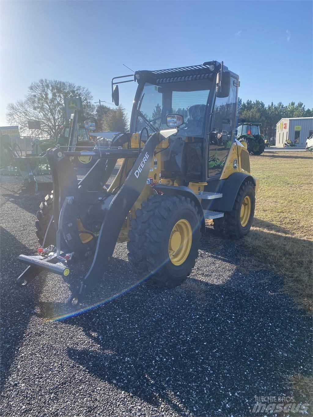 John Deere 304 G Mini nakladalci