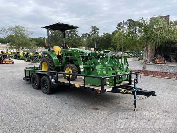 John Deere 3043D Traktorji