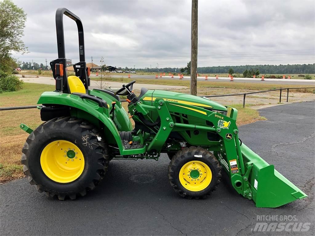 John Deere 3043D Traktorji