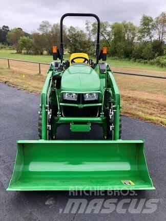 John Deere 3043D Traktorji