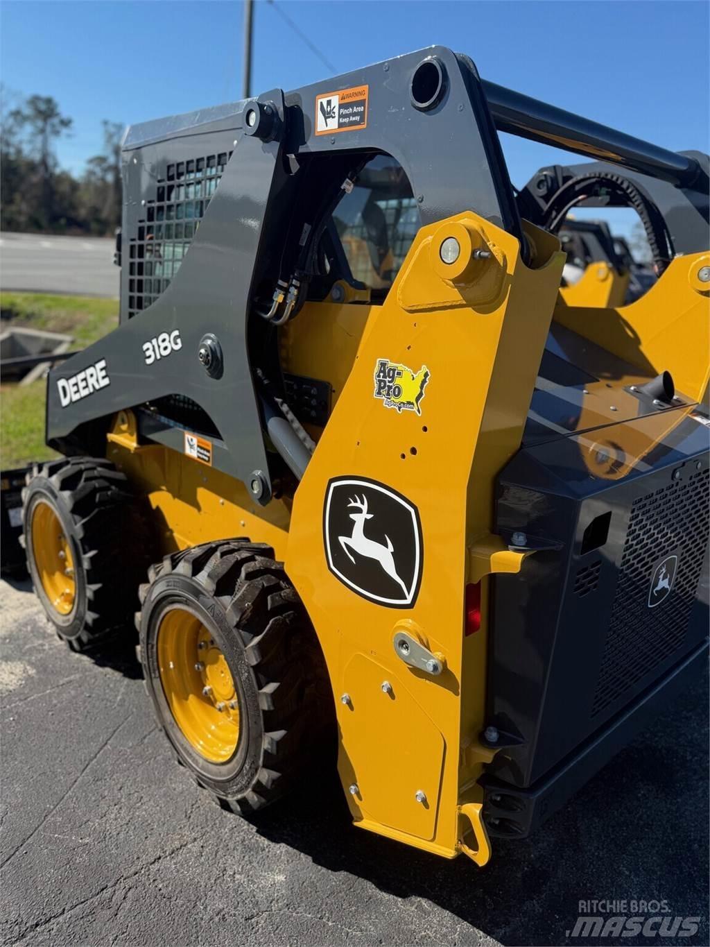 John Deere 318G Skid steer mini nakladalci