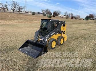 John Deere 318G Skid steer mini nakladalci
