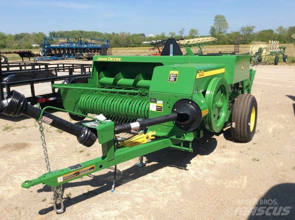 John Deere 348 Balirke (kvadratne bale)