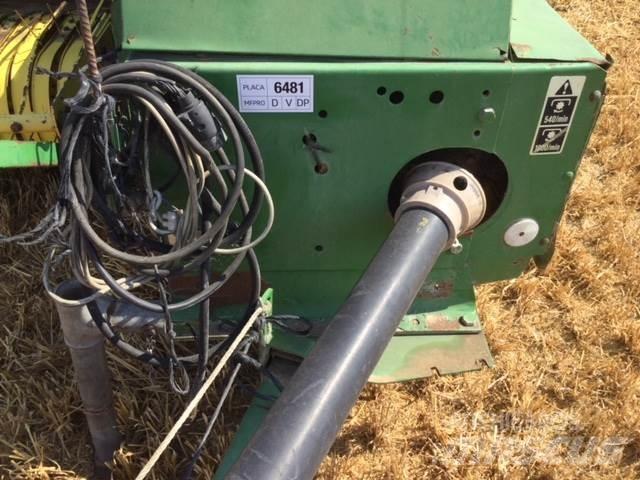 John Deere 349 Balirke (kvadratne bale)