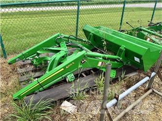 John Deere 400E Traktorji