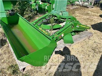 John Deere 400E Traktorji