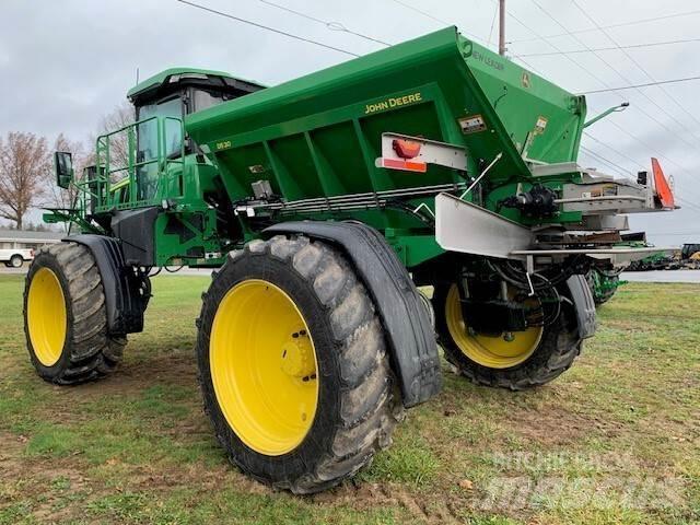 John Deere 400R Vlečne škropilnice