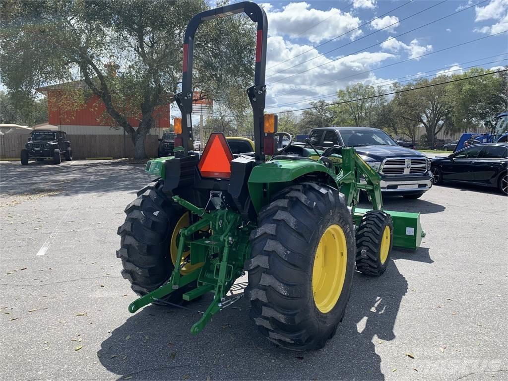 John Deere 4044M Traktorji