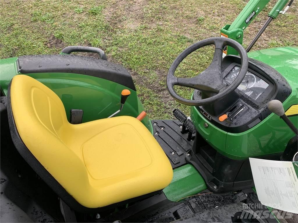 John Deere 4066M Traktorji