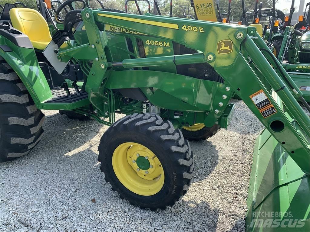 John Deere 4066M Traktorji