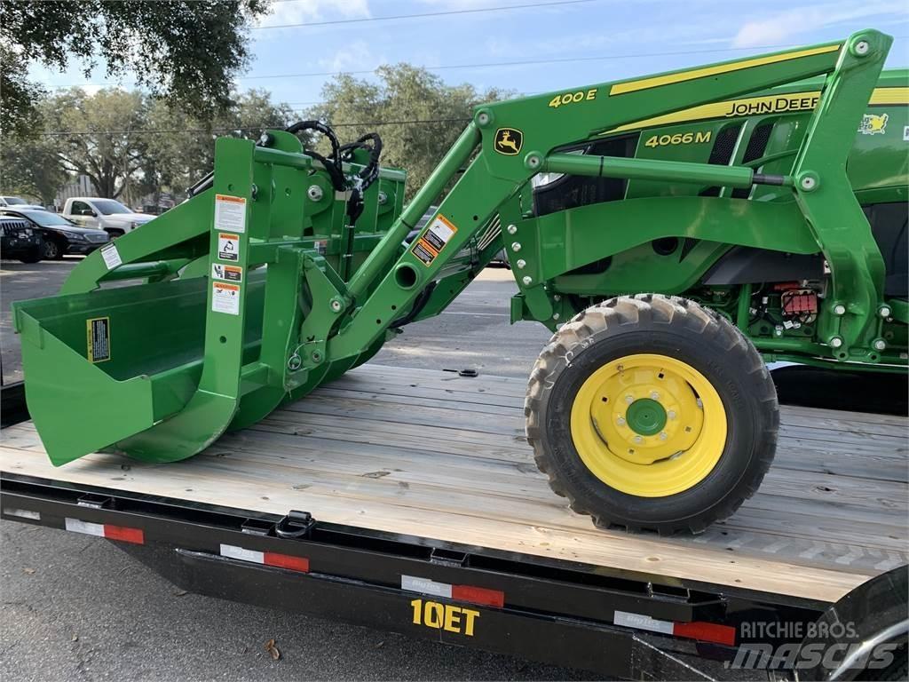 John Deere 4066M Traktorji
