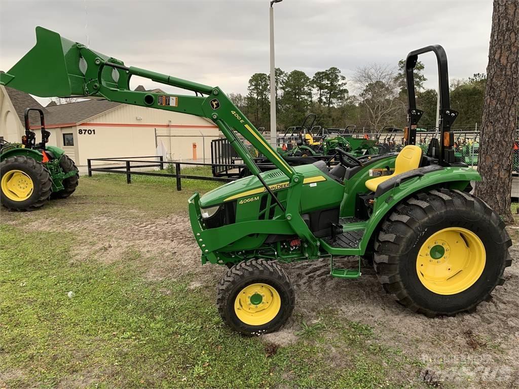 John Deere 4066M Traktorji