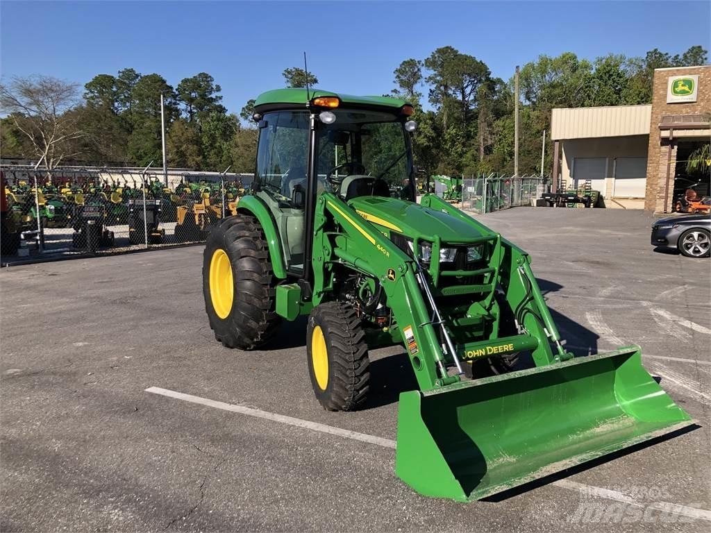 John Deere 4066R Traktorji