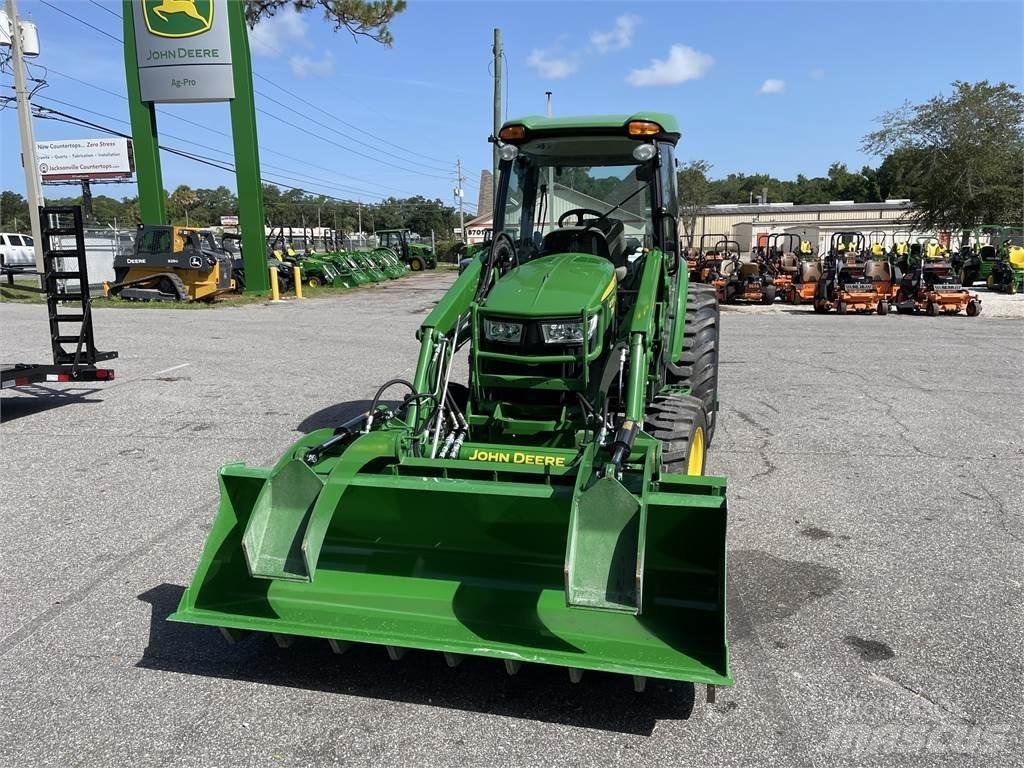 John Deere 4066R Traktorji